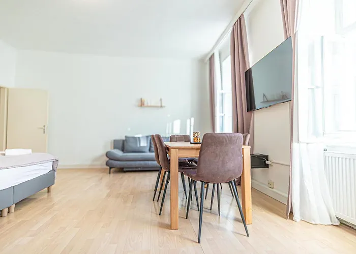 Modern 2-bedroom For 5 In Prime Location Apartment