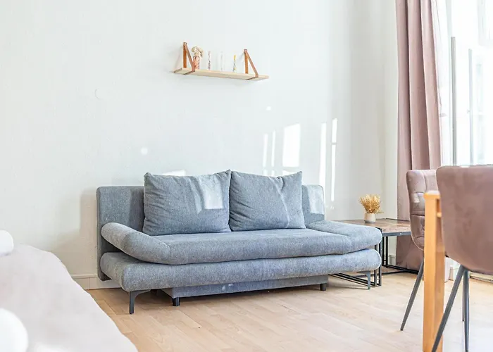 Apartment Modern 2-bedroom For 5 In Prime Location *