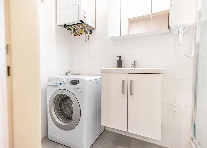 Modern 2-bedroom For 5 In Prime Location * Vienna