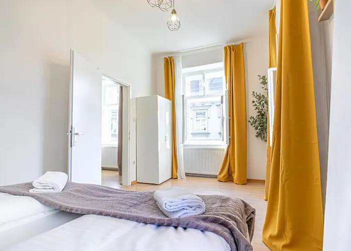 Modern 2-bedroom For 5 In Prime Location Apartment *