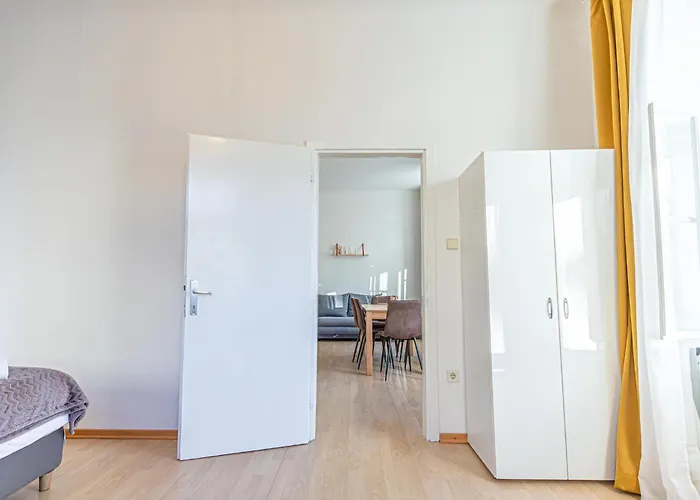 Modern 2-bedroom For 5 In Prime Location